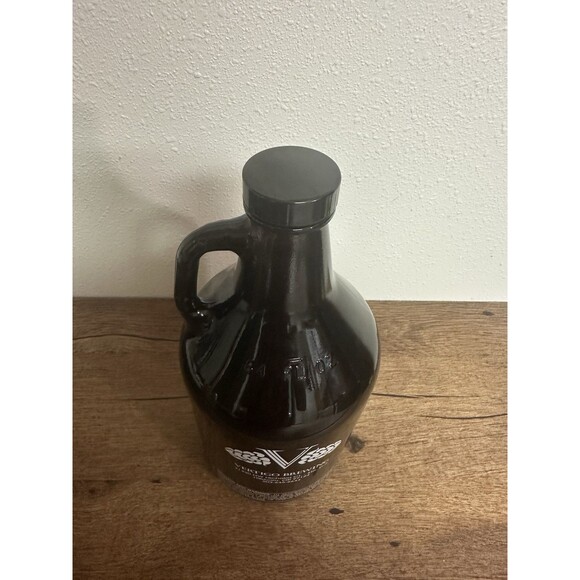 Vertigo Brewing 64 fl. oz Amber Glass Growler Bottle Jug Hillsboro Oregon Beer - Picture 3 of 13